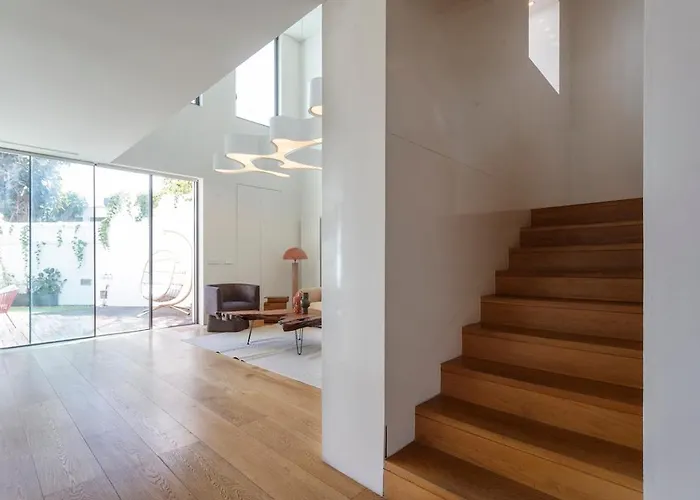 Apartment Florez Townhouse Lisbon