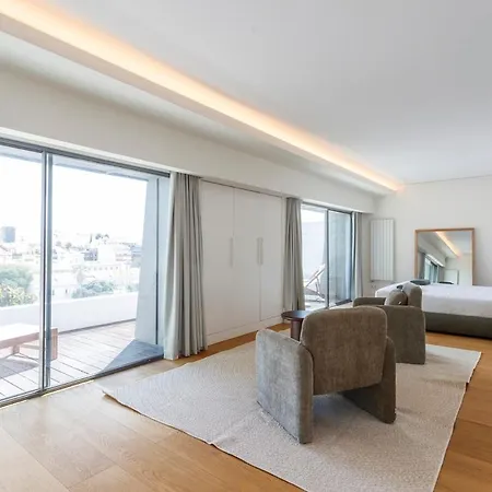 Florez Townhouse アパート